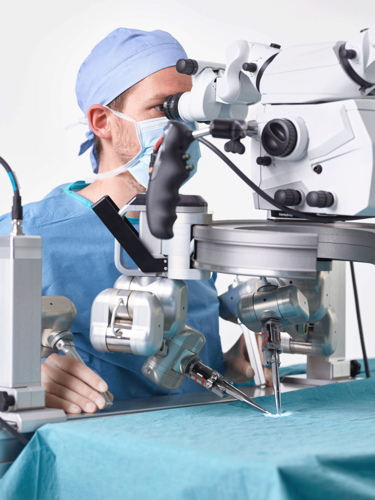 Телеуправляемый робохирург Musa нивелирует естественное дрожание рук хирурга во время операций на тончайших сосудах