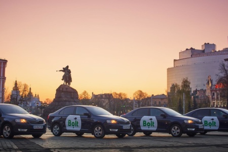 Сервис вызова такси Bolt запустил услуги Pets и Delivery во Львове, Харькове и Одессе