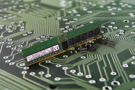 24 Гбит и DDR5-4800 для первого поколения. SK Hynix начнет выпускать чипы DDR5 уже в этом году