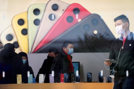 После неудачного февраля продажи смартфонов в Китае взлетели на 241% (до 21,8 млн штук), а объем реализованных Apple iPhone вырос впятеро