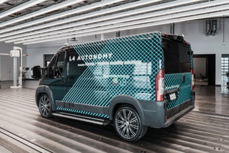 Karma представила электрический фургон L4 E-Flex Van с системой автономного управления четвертого уровня на основе NVIDIA DRIVE AGX Pegasus