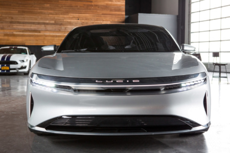 Lucid Motors назначил презентацию электрического премиум-седана Lucid Air на 9 сентября и попросил больше не называть его «убийцей» Tesla
