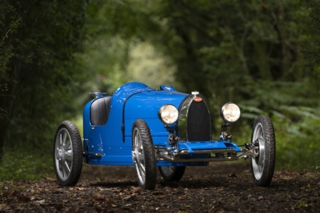Bugatti показала финальную версию ретро-электромобиля Bugatti Baby II стоимостью от $35 тыс. до $70 тыс.