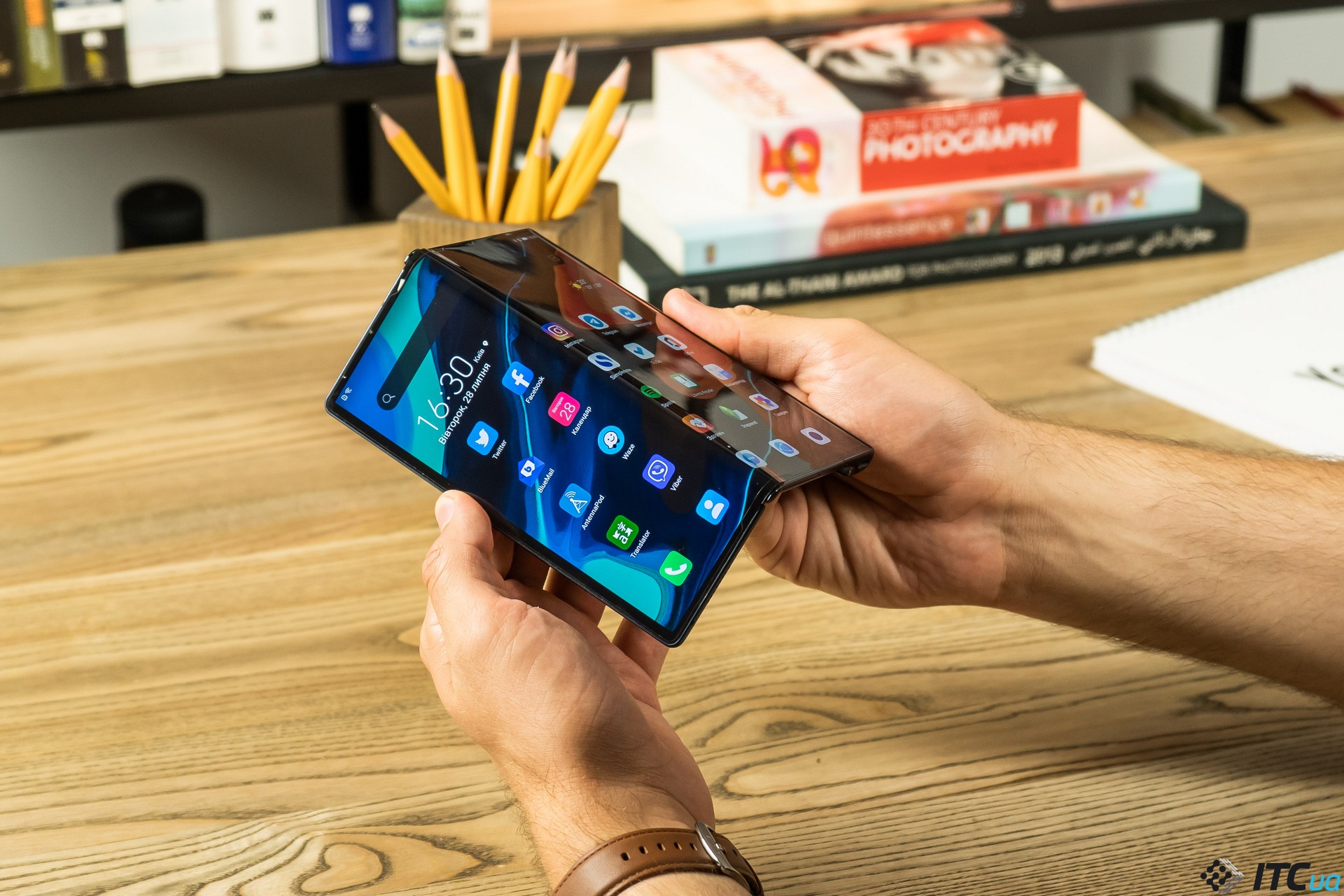 Три недели с Mate Xs: гибкий смартфон по версии Huawei