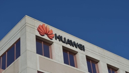 СМИ: Huawei планирует запустить собственное производство чипов уже до конца 2020 года