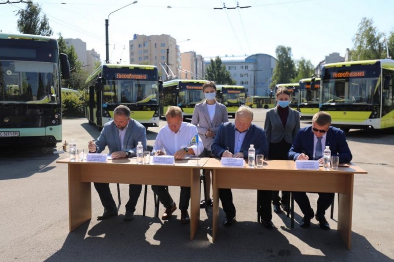 Львов покупает 250 электробусов у концерна "Электрон" для масштабного обновления парка общественного транспорта
