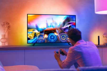 Новую светодиодную ленту Philips Hue Play можно прикрепить к любому ТВ и синхронизировать фоновую подсветку с изображением на экране