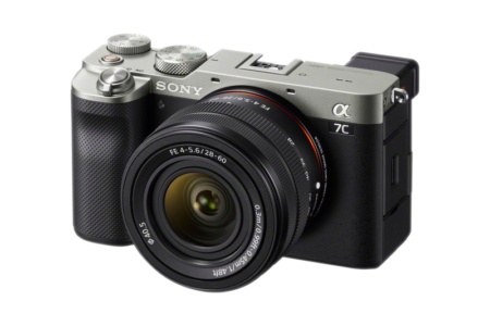 Полнокадровая беззеркальная камера Sony A7C: компактные размеры, ISO до 51200, запись видео 4K и цена $1800