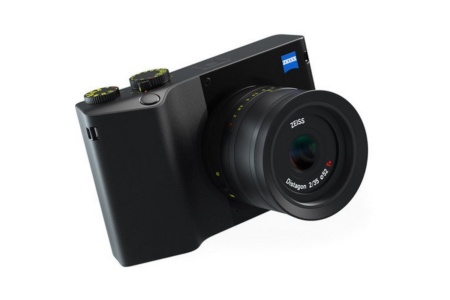 Не прошло и двух лет. Полнокадровая камера Zeiss ZX1 поступает в продажу по цене $6 000