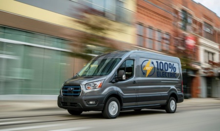 Ford анонсировала электрический фургон E-Transit: запас хода 200 км, цена менее $45 тыс.