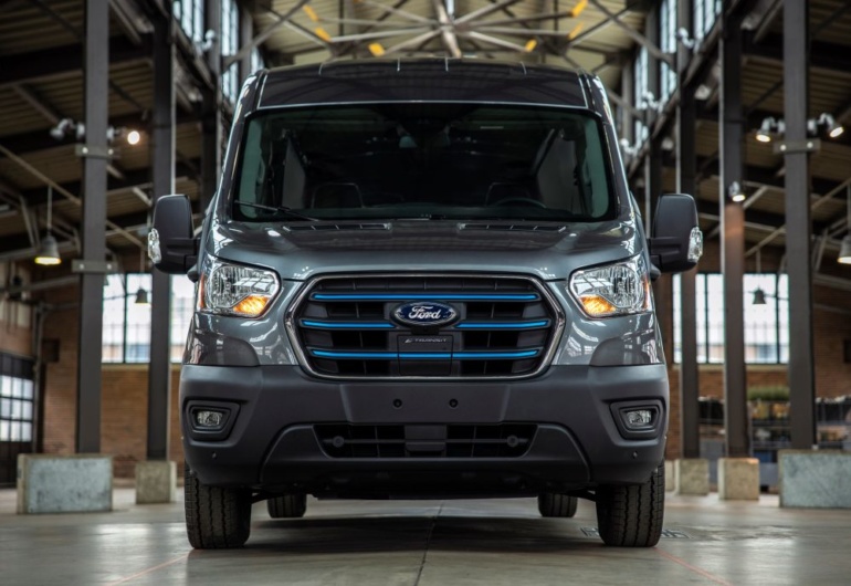 Ford анонсировала электрический фургон E-Transit: запас хода 200 км, цена менее $45 тыс.