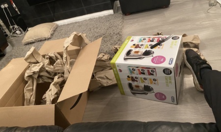 Некоторые клиенты британского Amazon вместо предзаказанных PS5 получили кухонные приборы (или вообще пустые коробки)