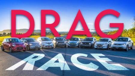 «Honda e, VW e-up!, Peugeot e-208 и др.»: Энтузиасты сравнили восемь компактных электромобилей в заезде на скорость [видео]