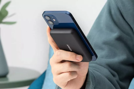 Anker представила 40-долларовый MagSafe-аккумулятор для iPhone 12