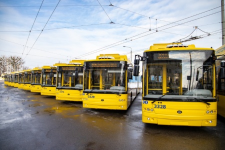 КМДА: В Києві вийшли на маршрути нові тролейбуси «Богдан» з відеокамерами, електронним квитком та автономним ходом 1 км
