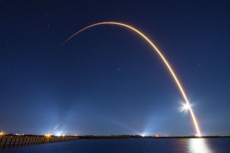 Первая ступень Falcon 9 не смогла сесть на морскую платформу после вывода спутников Starlink на орбиту, прервав самую длинную серию из 24 последовательных успешных посадок