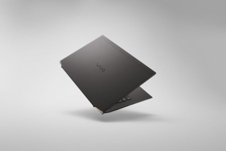 Vaio Z — самый легкий в мире ноутбук с CPU Core 11-го поколения (Tiger Lake-H). Но стоит он целых 3 579 долларов