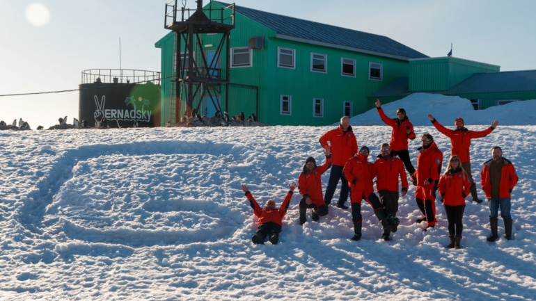 Google присвятив дудл 25-річчю української антарктичної станції "Академік Вернадський"