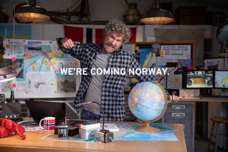 GM снял рекламу электромобилей «No way, Norway» с комиком Уиллом Ферреллом (там показывают Cadillac Lyriq и GMC Hummer EV)