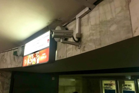В київському метро встановлять 305 нових камер відеоспостереження (більше половини з них — з розпізнаванням облич та термальним скринінгом)