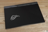 ASUS ROG Strix SCAR 15 G533QS top