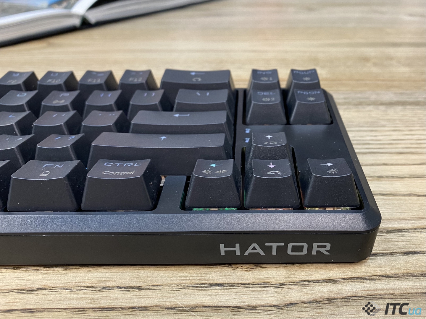 Hator Skyfall Hex - обзор беспроводной механической клавиатуры