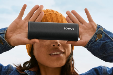 Sonos представила портативную колонку Roam
