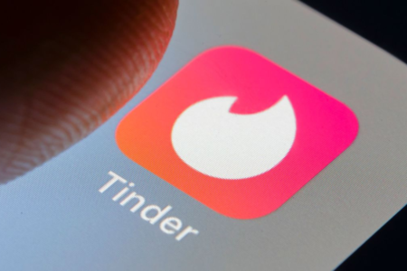 Tinder позволит пользователям устраивать проверку человека перед походом на свидание