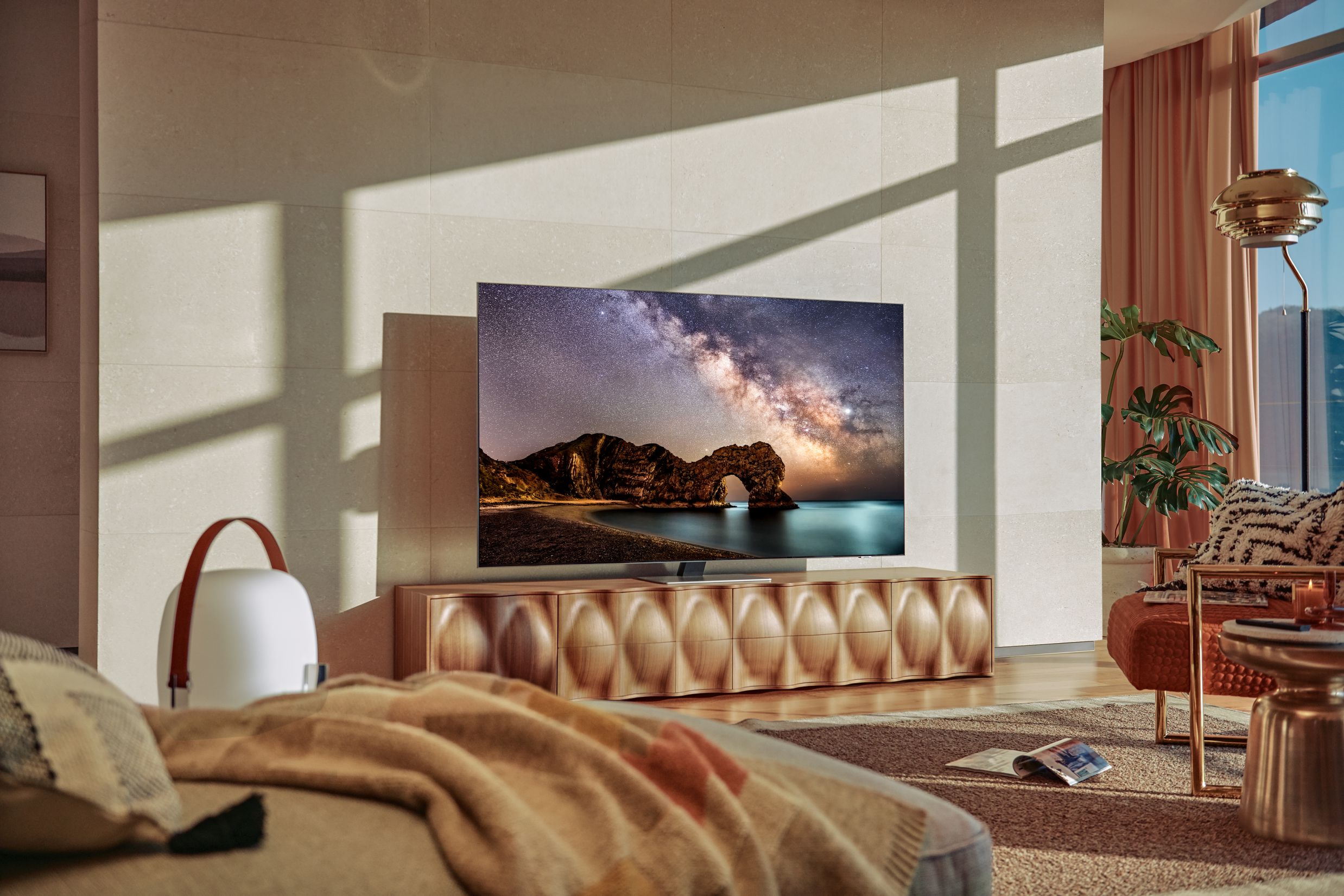Телевизоры Samsung 2021: будущее за MicroLED и Neo QLED