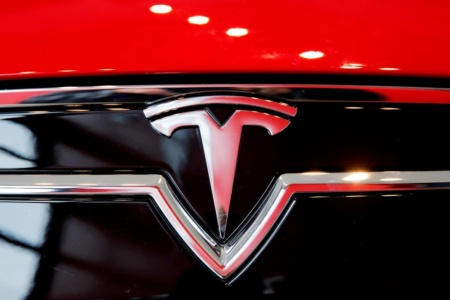 Financial Times: Tesla рассматривает возможность покупки завода по выпуску чипов на фоне их глобального дефицита