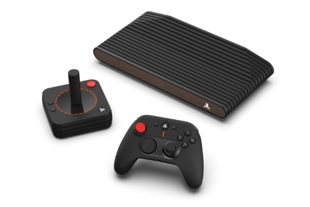 Анонсированная еще в 2017 году ретро-консоль Atari VCS наконец появилась в свободной продаже по цене от $300