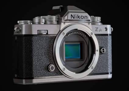 Nikon анонсировала беззеркальную камеру Nikon Z fc в классическом дизайне и объектив NIKKOR Z DX 18-140mm f/3.5-6.3 VR