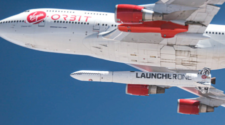 Virgin Orbit провела первую коммерческую миссию и вывела в космос ракету LauncherOne со спутниками на борту