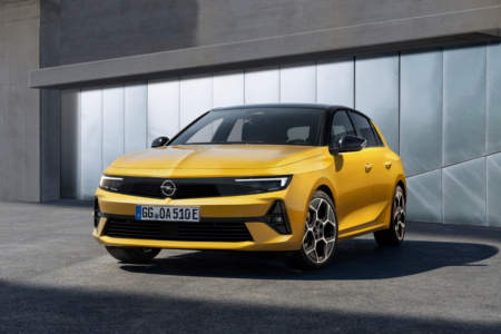 Opel Astra нового поколения получил plug-in версию