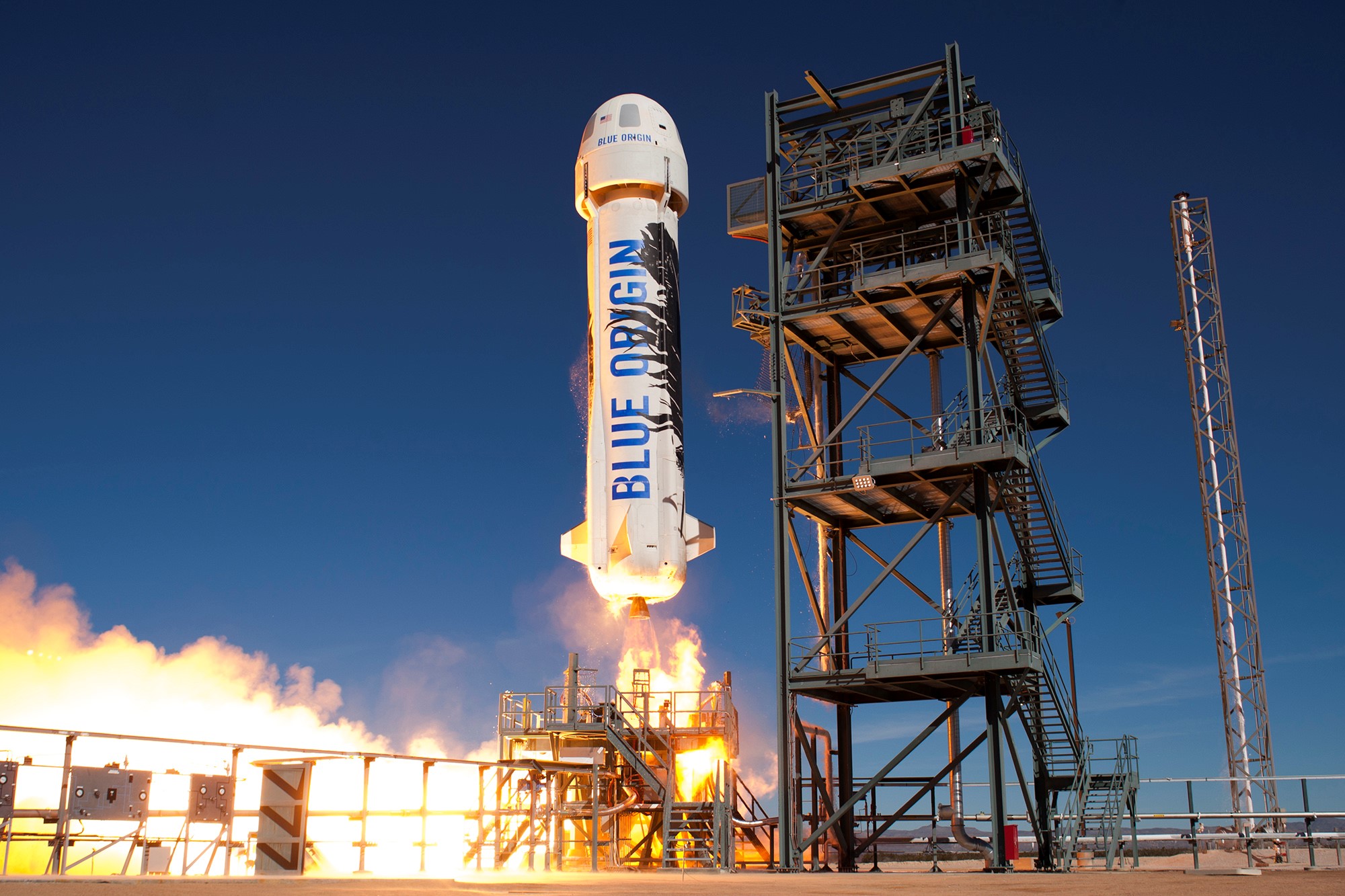 Blue Origin разрешили запустить людей в космос на ракете New Shepard — первый полет с участием Джеффа Безоса по-прежнему запланирован на 20 июля