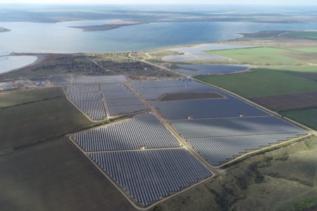 Норвезька компанія Scatec Solar запустила в Україні сонячну електростанцію потужністю 148 МВт (це вже четверта та найбільш потужна СЕС компанії в країні)
