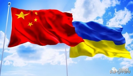 Україна та Китай підписали стратегічну угоду про співпрацю в галузі будівництва інфраструктури (пріоритети — залізниці, аеропорти, порти тощо)