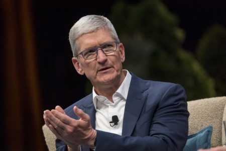 Тим Кук получит $750 млн акциями Apple — это последняя выплата по 10-летнему контракту