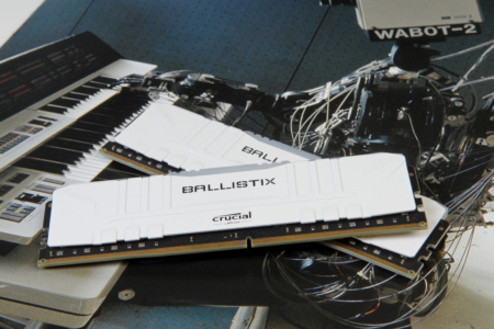 Обзор модулей памяти Crucial Ballistix RGB DDR4-3200 32 ГБ