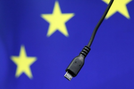 Евросоюз не оставляет попыток стандартизировать зарядку для мобильных устройств — и готовит новый законопроект