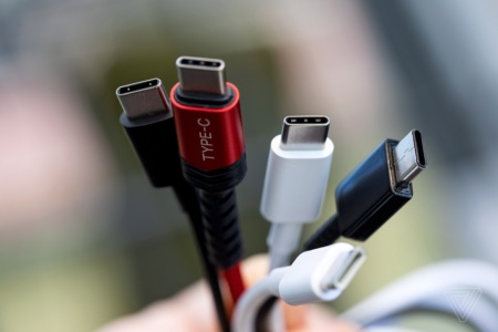 Еврокомиссия предложила сделать USB-C обязательным для зарядки всех мобильных устройств, включая iPhone
