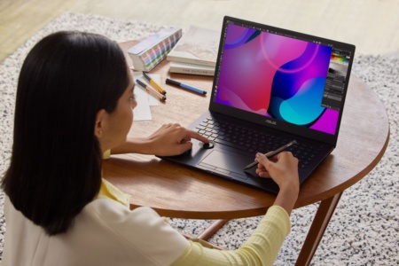 Samsung начинает массовое производство 90-герцевых OLED-экранов для ноутбуков (эти панели ожидаются и в новых MacBook Pro)