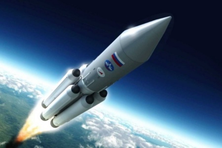 Росія зупинила розробку надважкої ракети для польотів на Місяць