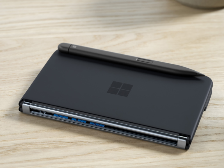 Складной смартфон Microsoft Surface Duo 2 получил чипсет Snapdragon 888, связь 5G, беспроводную зарядку, ОС Android 11 и цену $1500