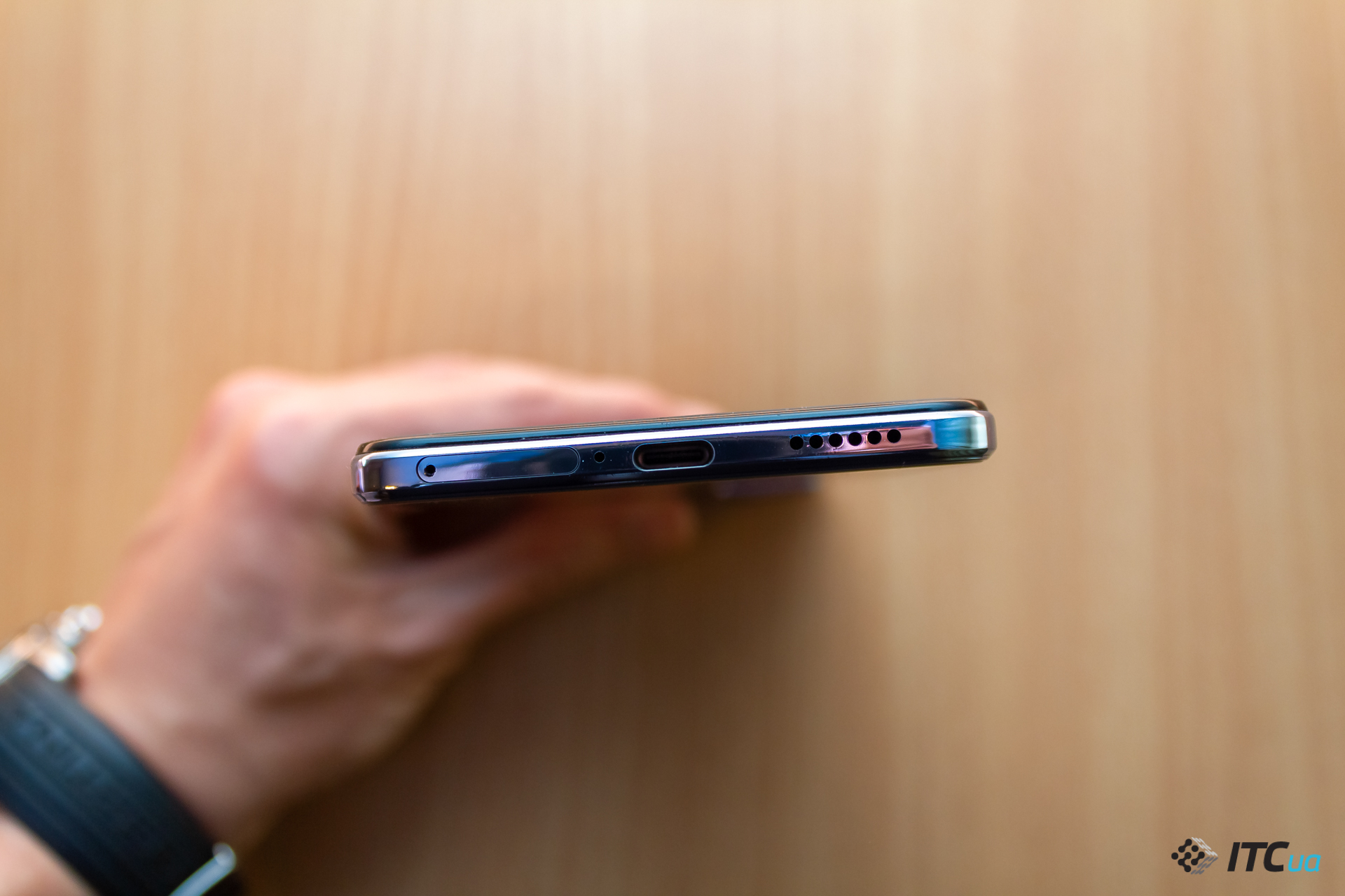 Обзор смартфона vivo V21