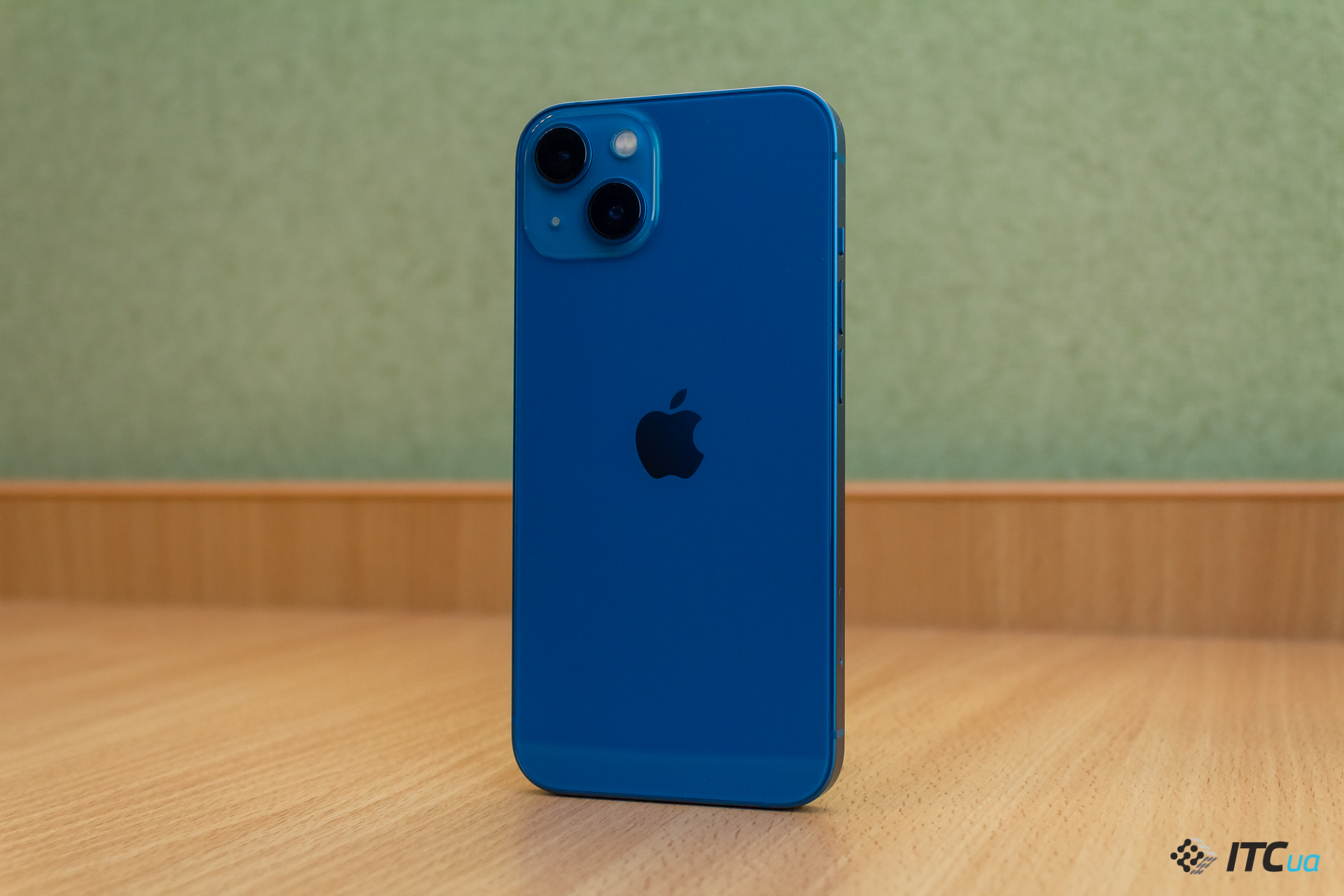 Обзор смартфона Apple iPhone 13