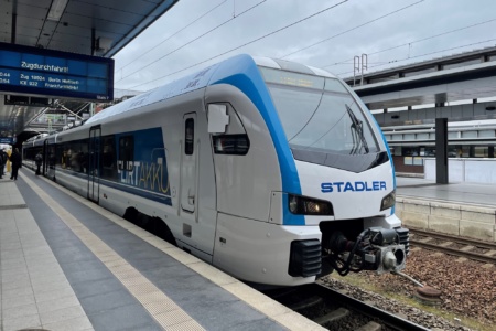«Укрзалізниця» придбає 80 нових приміських та регіональних поїздів на суму 31,4 млрд грн, до тендера запросили Siemens, Stadler, Alstom, Pesa, Skoda та КВБЗ