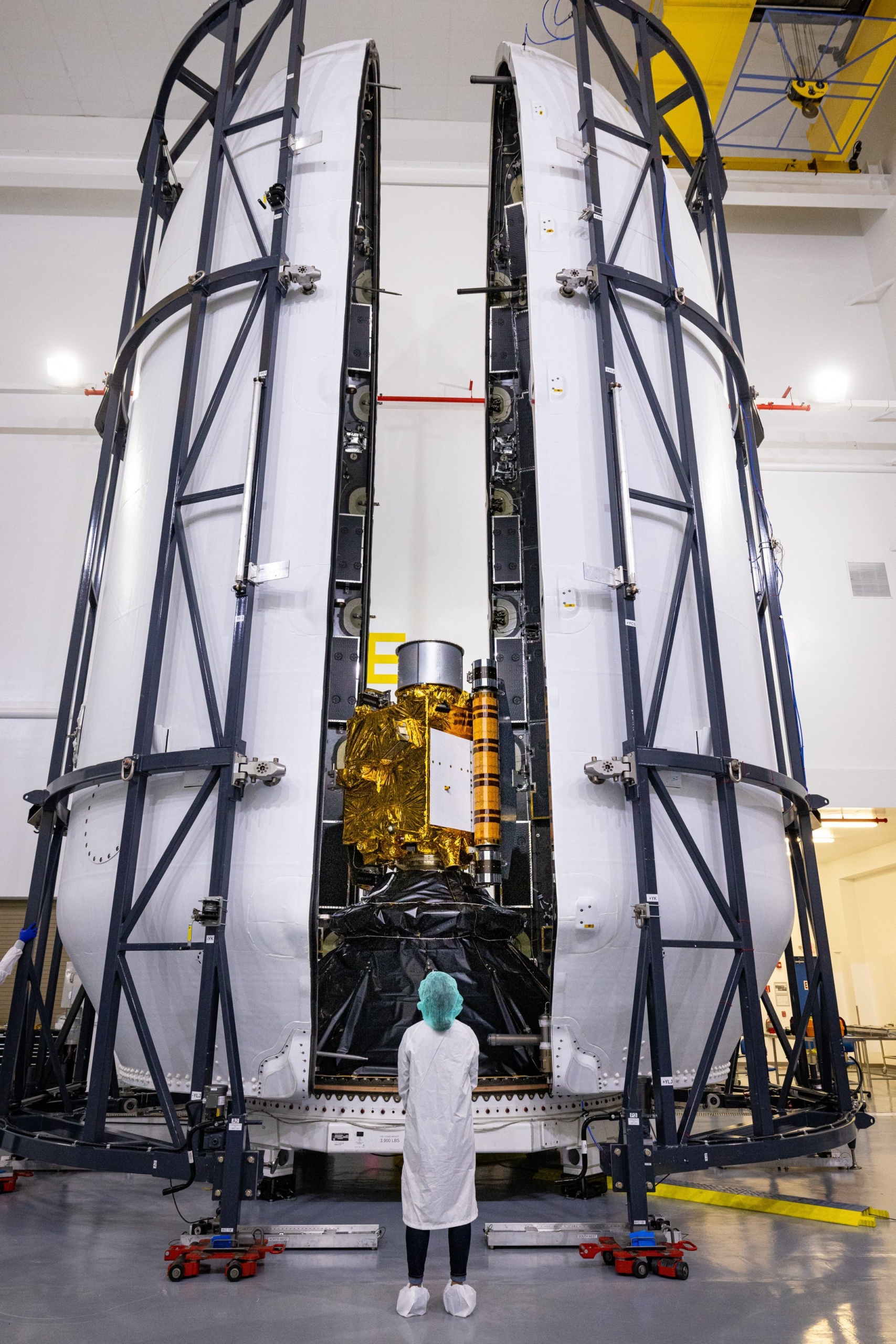 SpaceX запустила ударный зонд NASA DART для проверки планетарной защиты — в 2022 году он протаранит астероид, чтобы изменить его траекторию полета