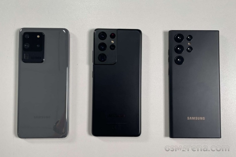 Фото макетов смартфонов серии Samsung Galaxy S22 показывают различия в размерах, модель Galaxy S22 Ultra получит S Pen