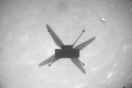 Вертолет-дрон Ingenuity успешно совершил на Марсе 17-й полет, но были проблемы со связью
